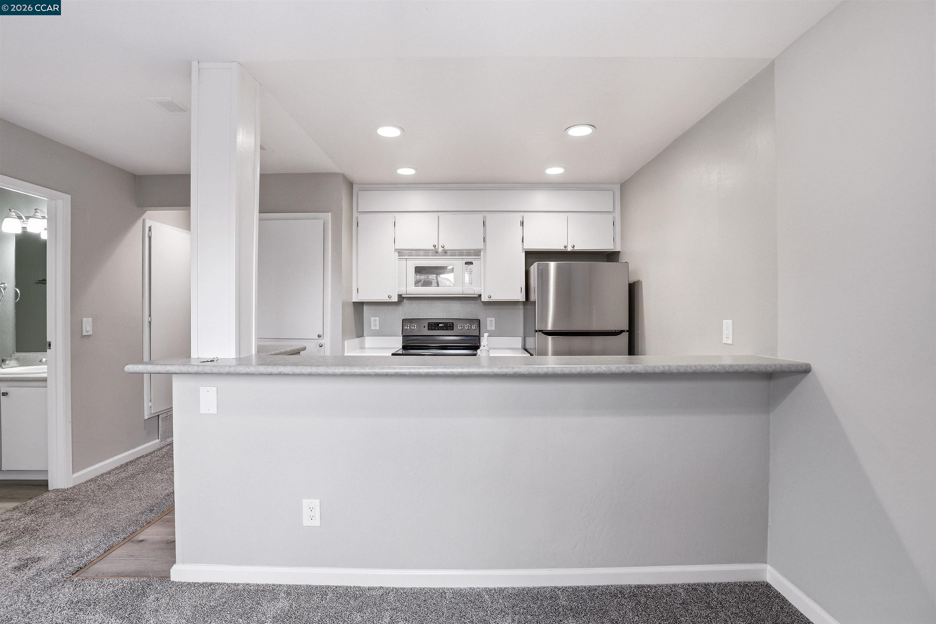 2450 Walters Way, Unit 2 Concord, CA 94520 - Photo 6 of 17