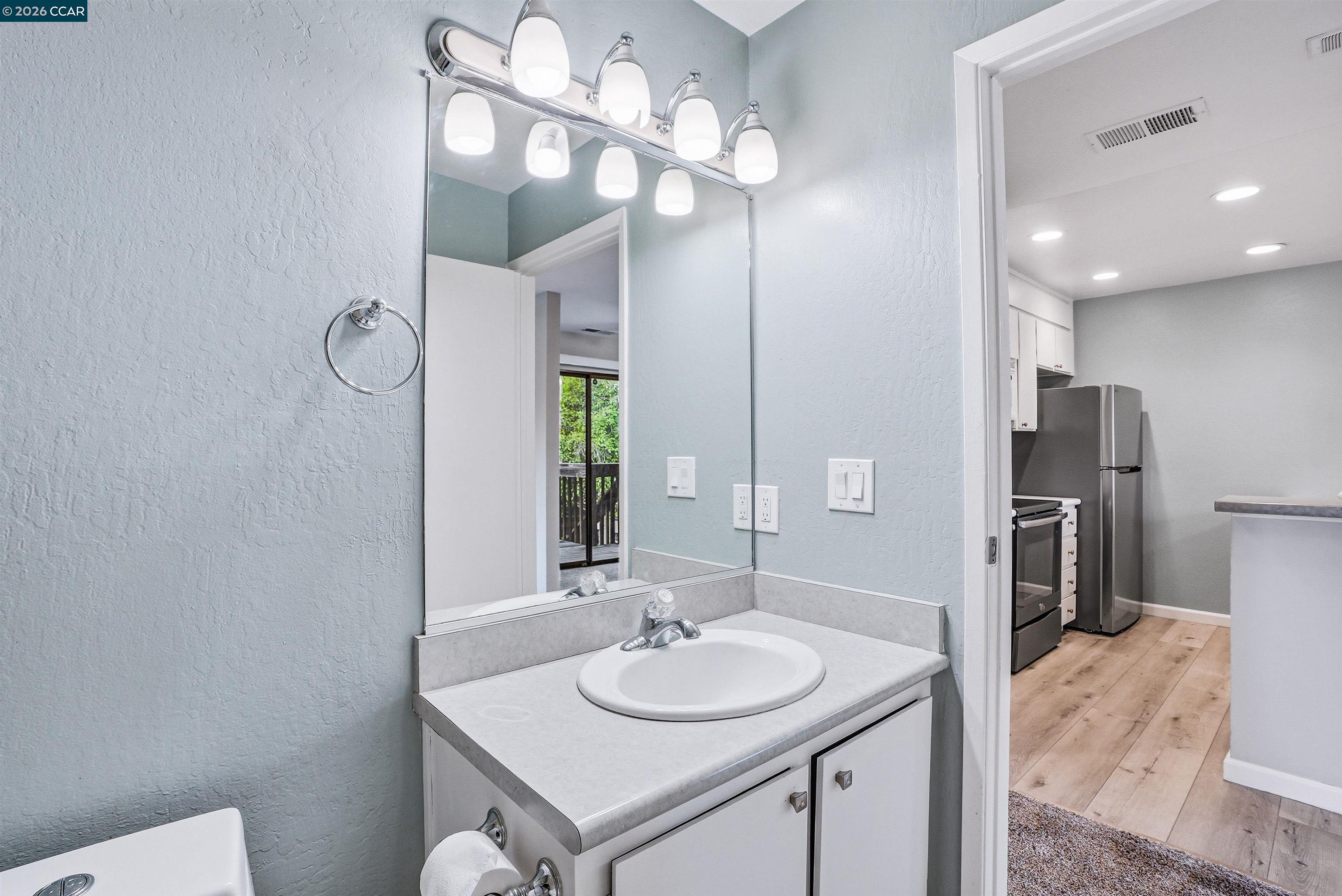 2450 Walters Way, Unit 2 Concord, CA 94520 - Photo 10 of 17