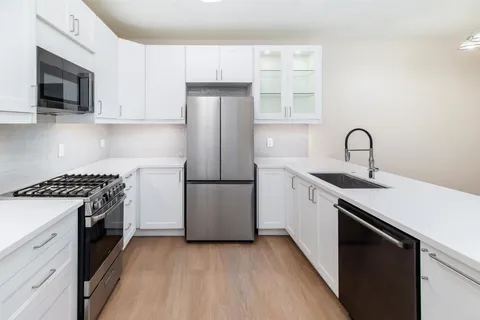 $799,000 | 477 Calle Elegante, Vista, CA 92083