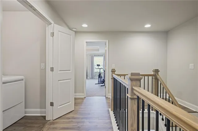 $425,000 | 354 Hayden Circle, Woodstock, GA 30189