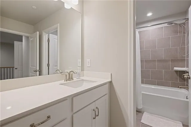 $425,000 | 354 Hayden Circle, Woodstock, GA 30189