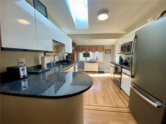 $2,500 | 9 Shadow Brook Lane, Smithfield, RI 02917