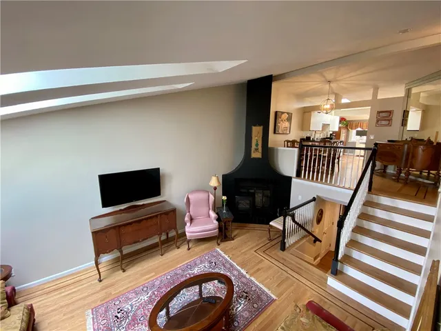 $2,500 | 9 Shadow Brook Lane, Smithfield, RI 02917