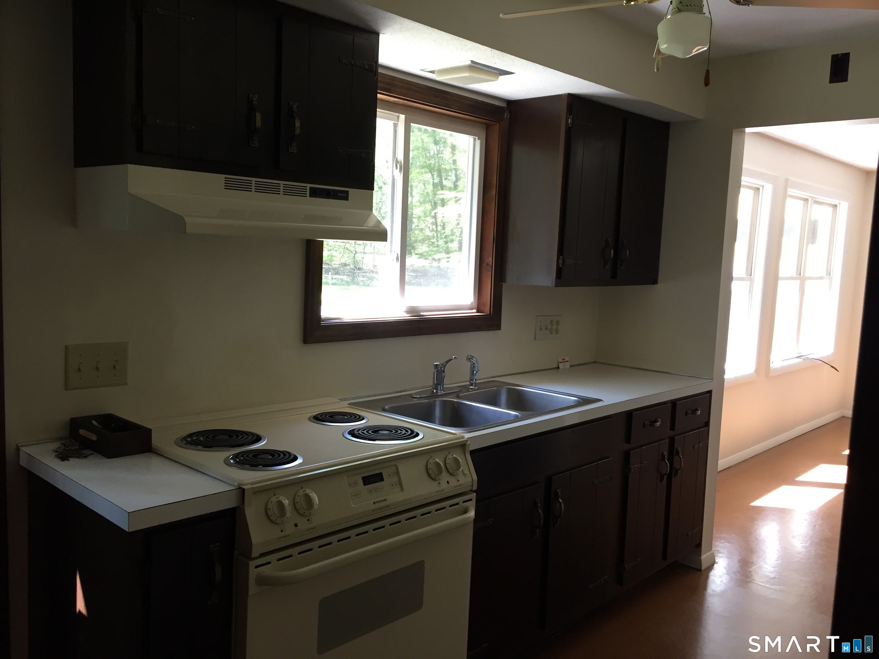 347 Fox Road Putnam, CT 06260 - Photo 12 of 18 unit 2 kitchen