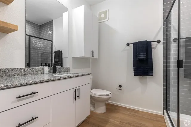 $1,035 | 596 West 9th Street, Unit 339, Dallas, TX 75208