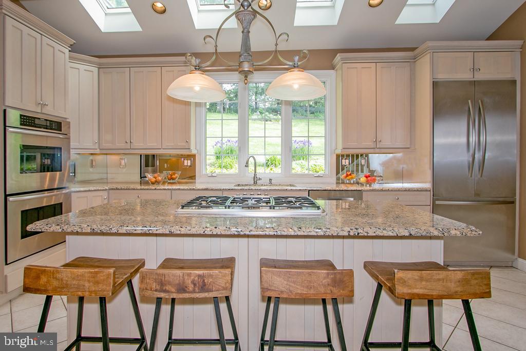 618 Newtown Road Villanova, PA 19085 - Photo 14 of 62 kitchen bartop