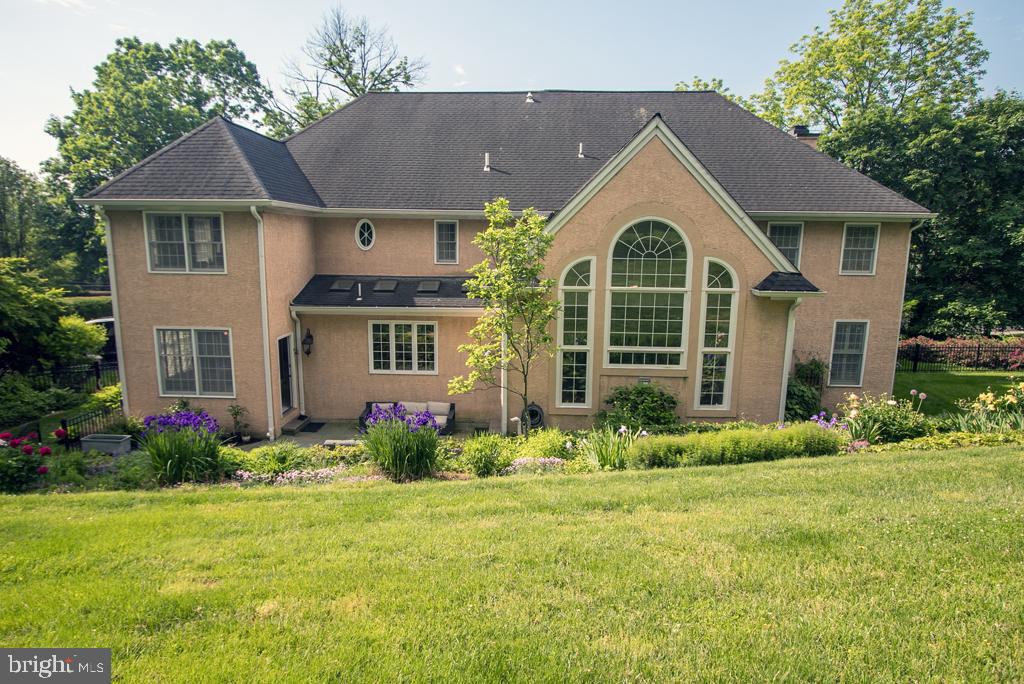 618 Newtown Road Villanova, PA 19085 - Photo 44 of 62 backyard private oasis