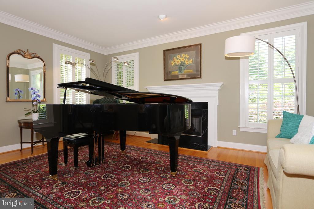 618 Newtown Road Villanova, PA 19085 - Photo 6 of 62 Formal living room