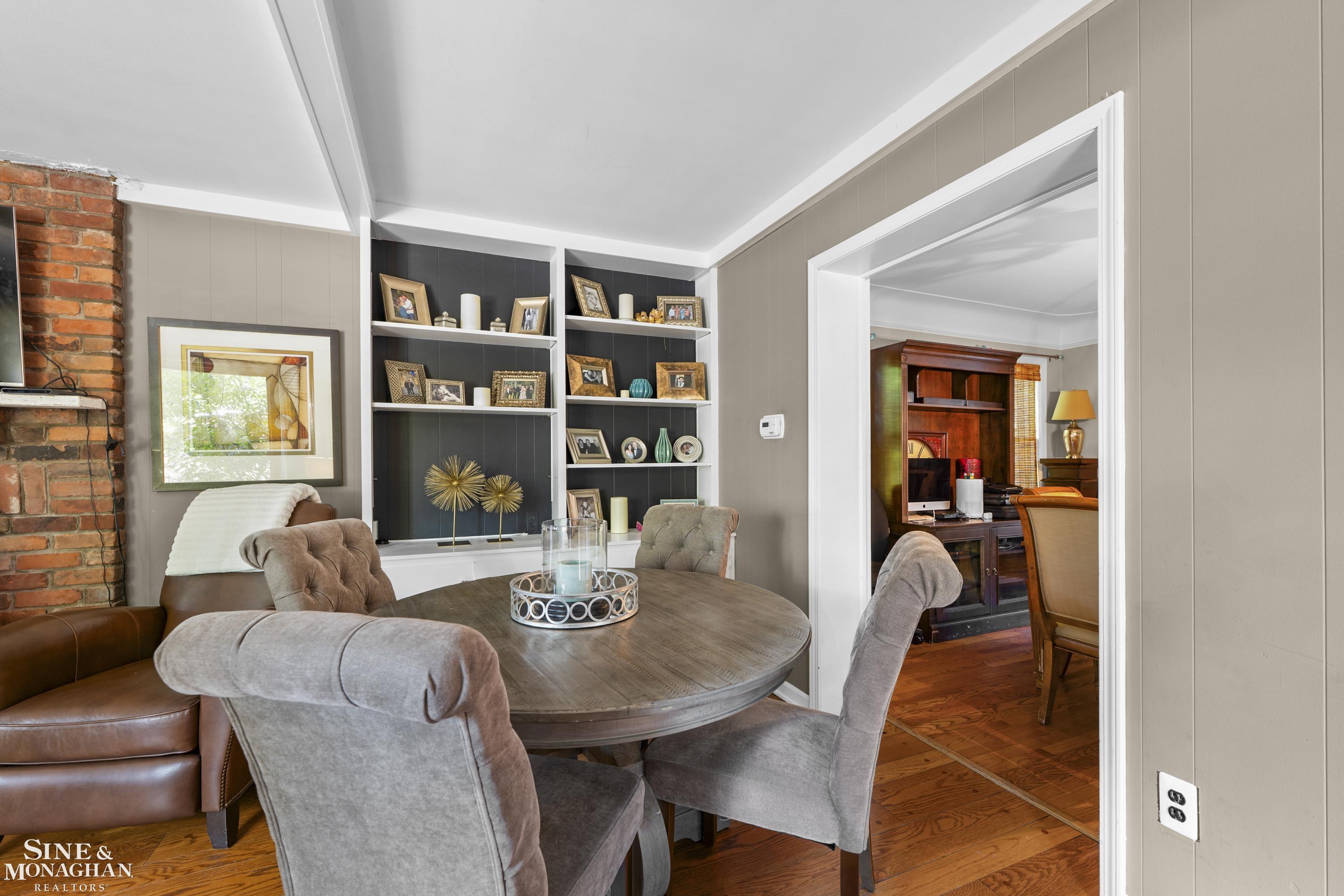 433 Maison Road Grosse Pointe, MI 48236 - Photo 12 of 38 50213206-92629643-76e0-46ca-815e-9941665392fc.JPG