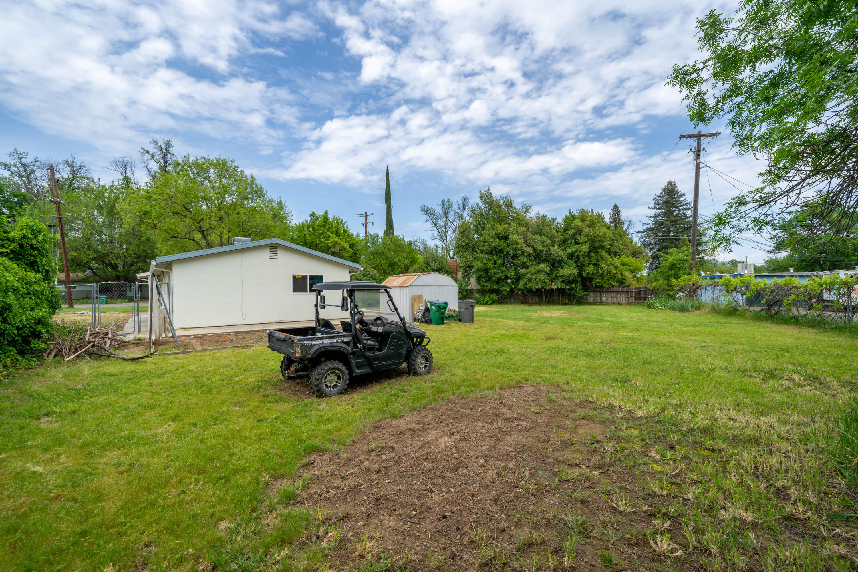 3055 Sharon Avenue Anderson, CA 96007 - Photo 33 of 52 a view of a house with backyard and garden