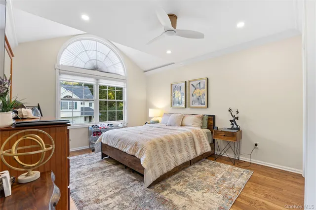 $849,000 | 2 Spring Court, Huntington, NY 11743