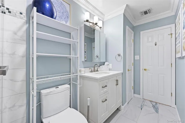 $849,000 | 2 Spring Court, Huntington, NY 11743