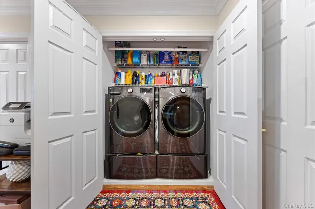 $849,000 | 2 Spring Court, Huntington, NY 11743