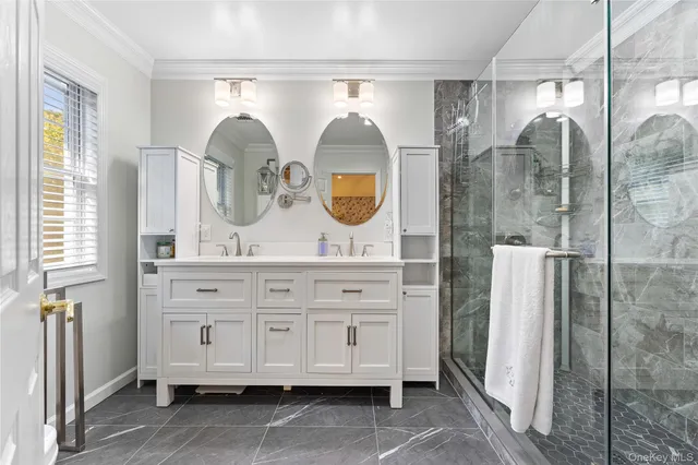 $849,000 | 2 Spring Court, Huntington, NY 11743