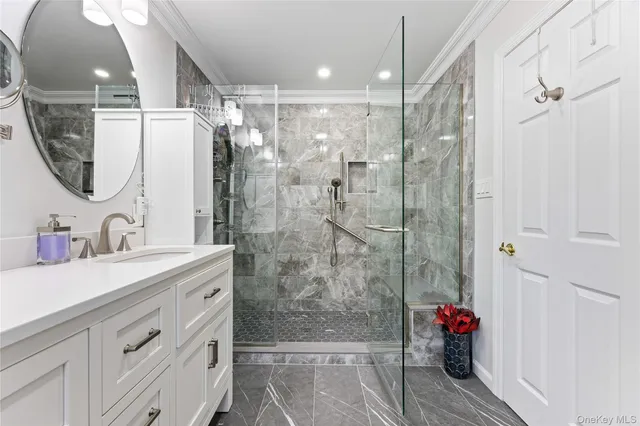 $849,000 | 2 Spring Court, Huntington, NY 11743