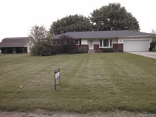 1922 North Raisinville Road Monroe, MI 48162 - Photo 1 of 7 DSC_18905.jpg