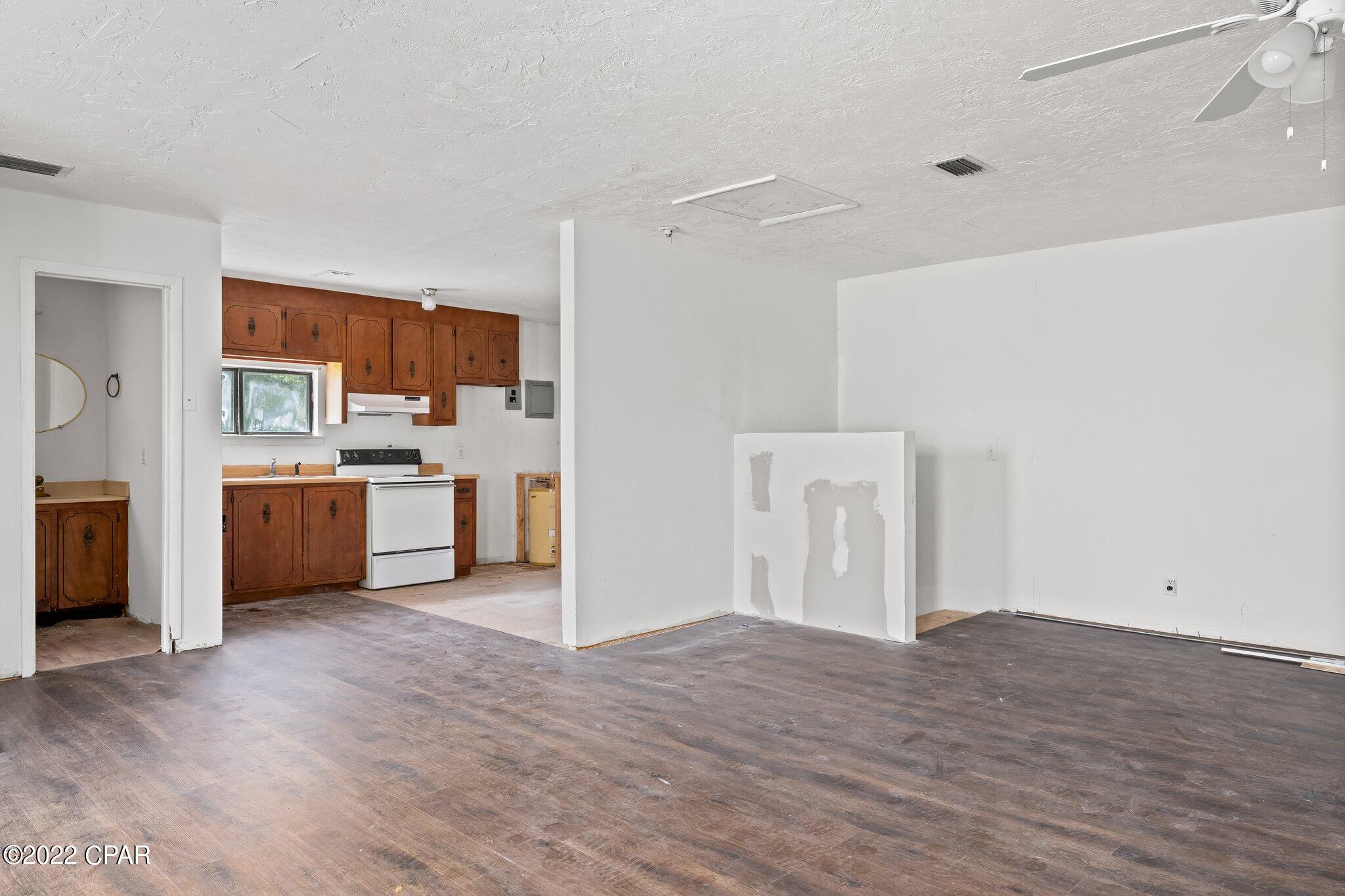8226 Highpoint Road Panama City, FL 32404 - Photo 32 of 45 Gallery Image 32