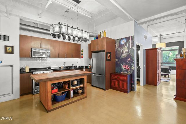 $1,100,000 | 849 South Broadway, Unit M11, Los Angeles, CA 90014