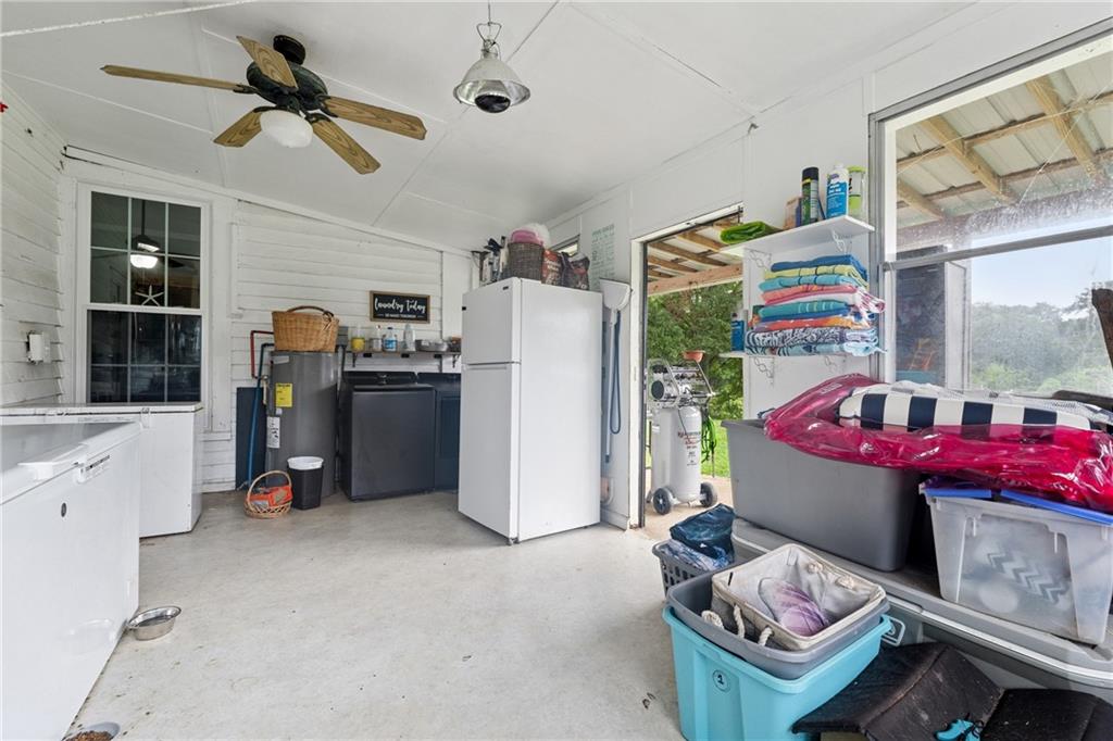 475 Evergreen Road Northeast Resaca, GA 30735 - Photo 31 of 44 a bed room with a bed and a window