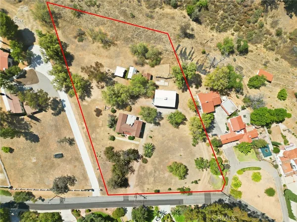 $900,000 | 1464 Pacific Street, Redlands, CA 92373