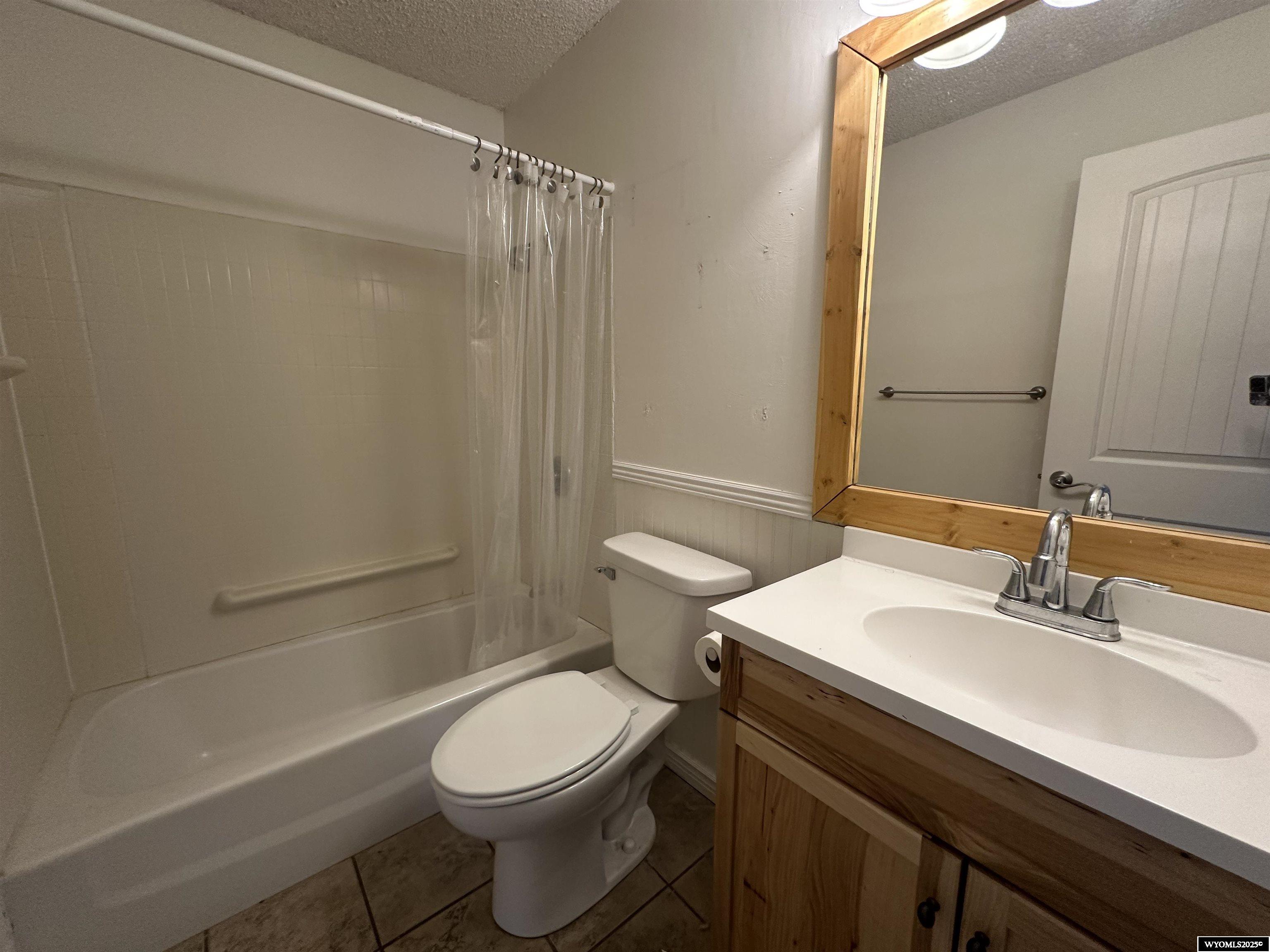 1318 Arizona Street Rawlins, WY 82301 - Photo 8 of 26