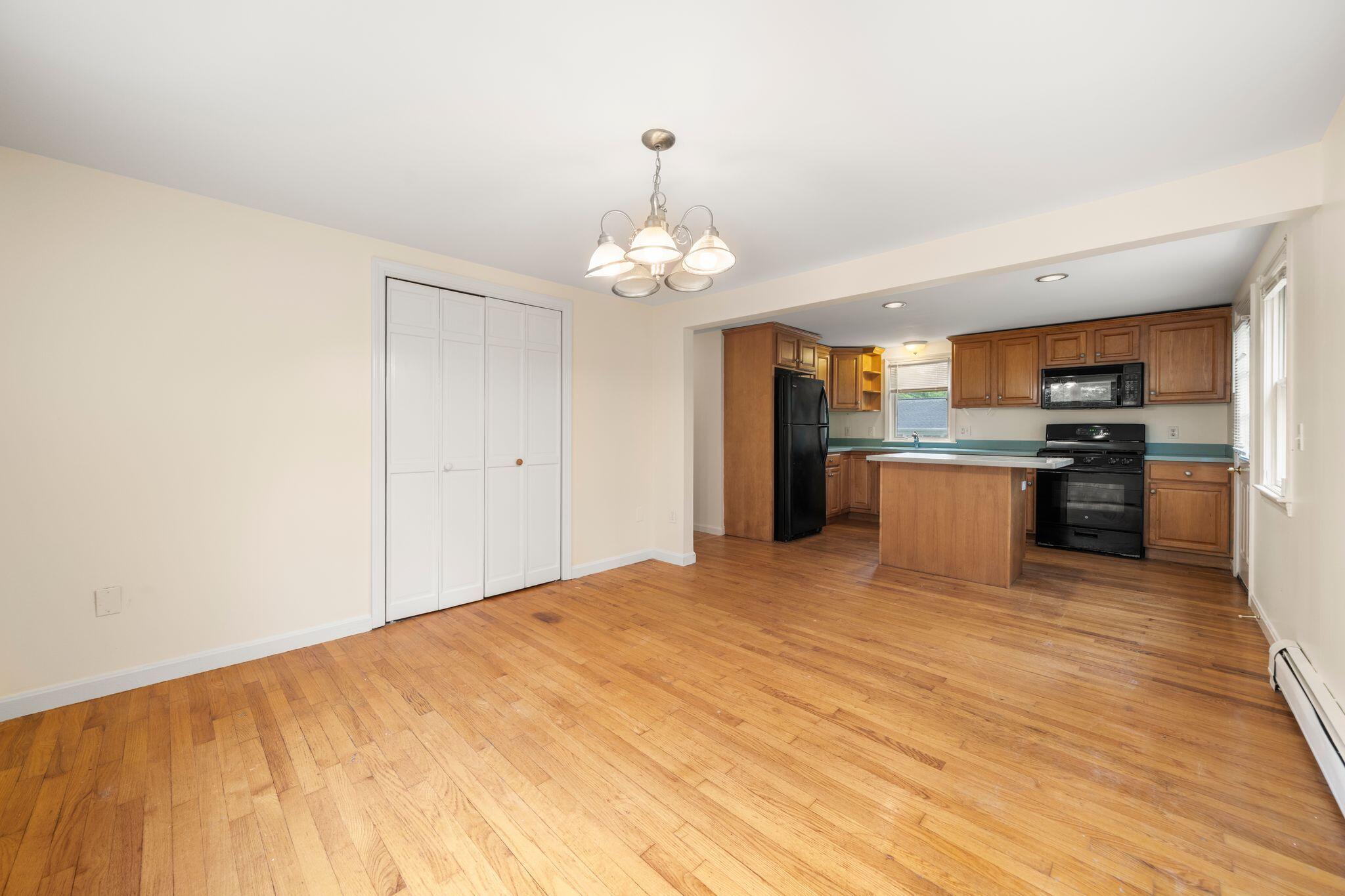 311 Cotuit Road Mashpee, MA 02649 - Photo 13 of 29 JWC02776