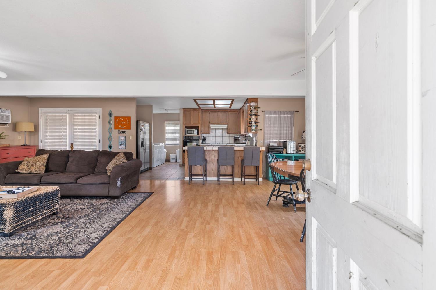 3101 River Road Vernalis, CA 95385 - Photo 45 of 81 a living room with furniture and a table