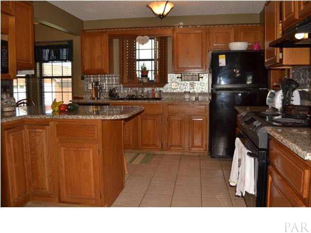 8245 Gibson Road Molino, FL 32577 - Photo 9 of 25 Gallery Image 9