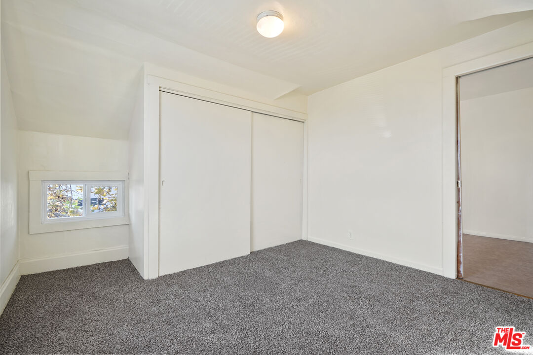 351 Temple Avenue, Unit A Long Beach, CA 90814 - Photo 15 of 18 a view of an empty room