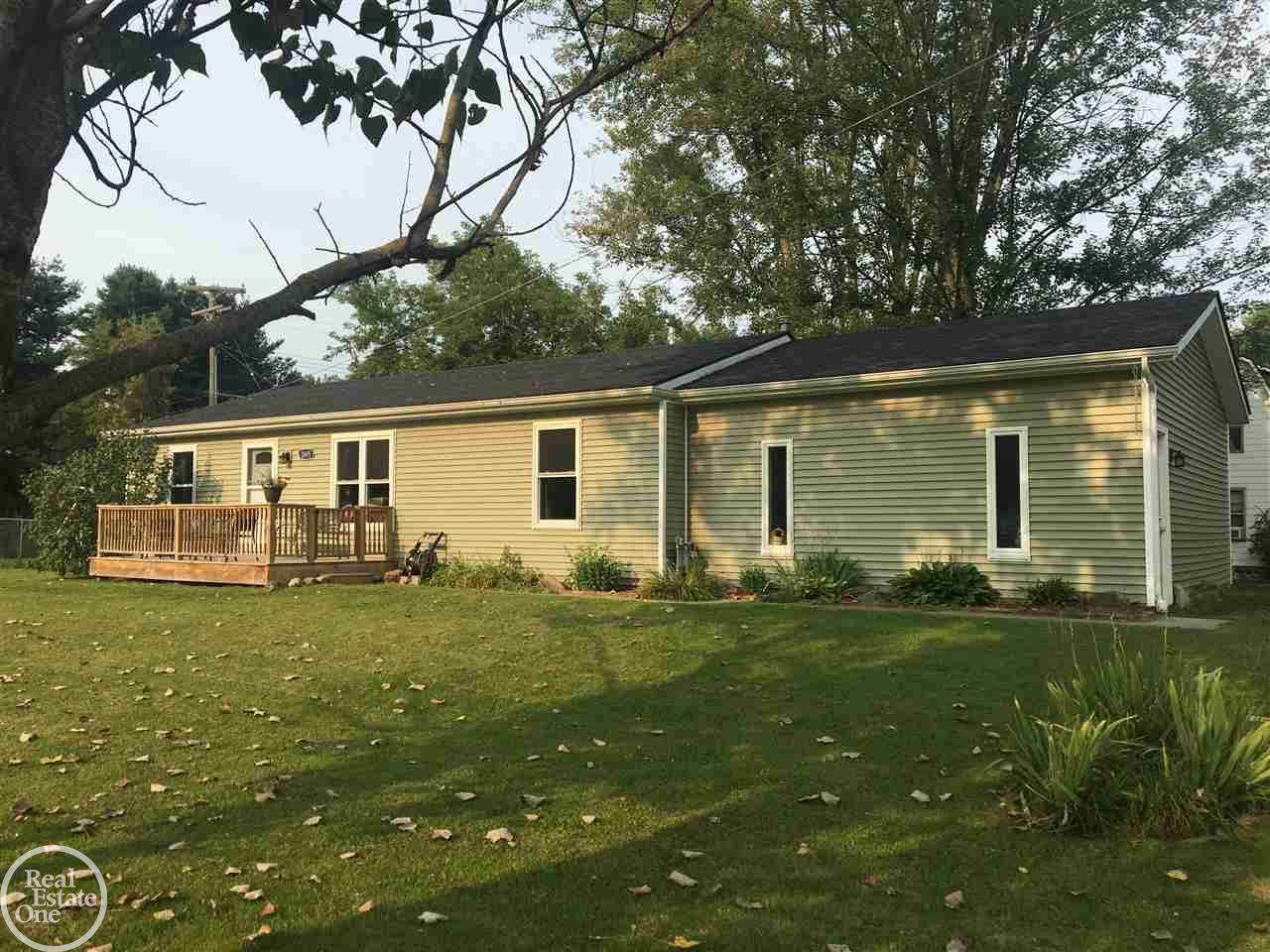 2695 Goodells Road Goodells, MI 48027 - Photo 19 of 23 31354722-18.JPG