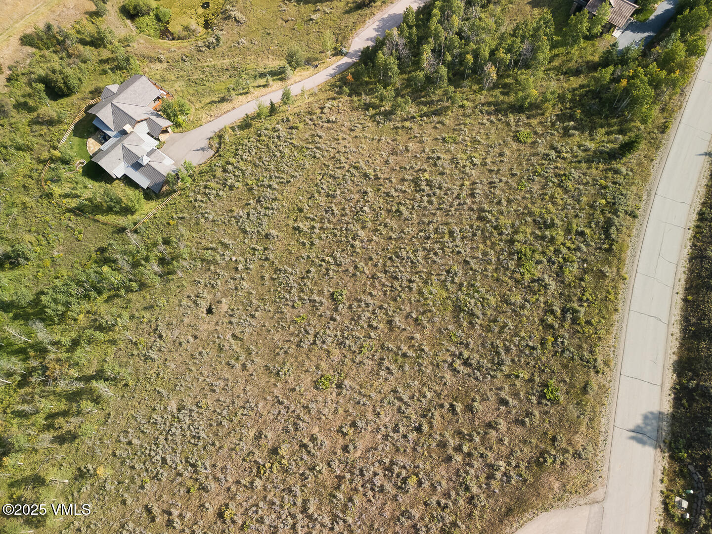 534 Graham Road Edwards, CO 81632 - Photo 46 of 54 a bathroom with a shower curtain