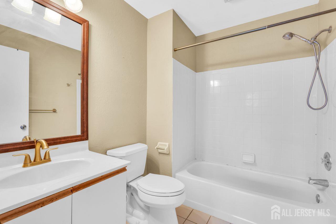 385 Draco Road Piscataway, NJ 08854 - Photo 19 of 25
