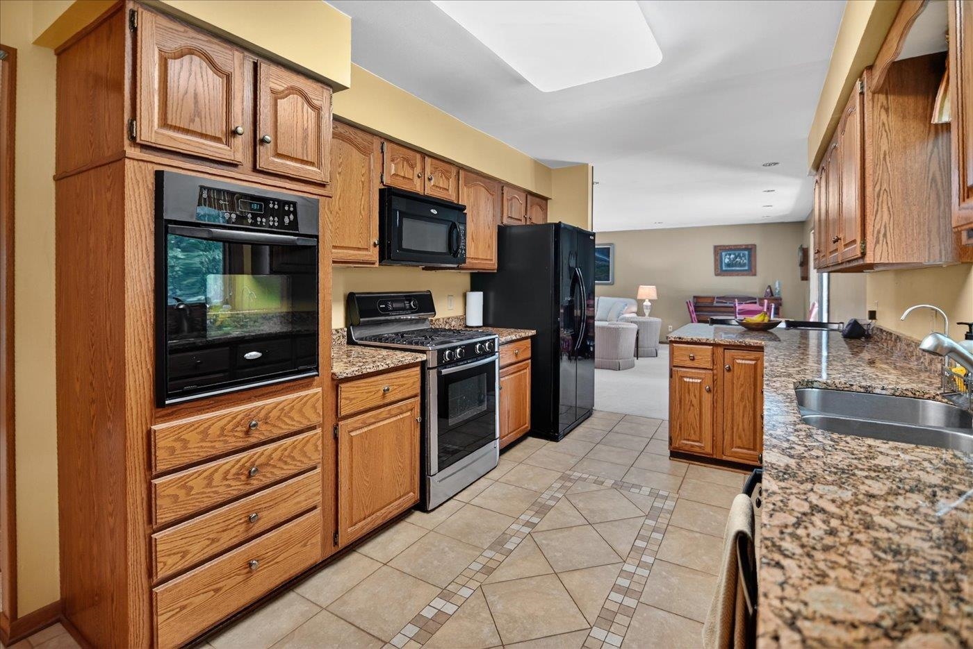 6602 Montclair Lane Madison, WI 53711 - Photo 11 of 63