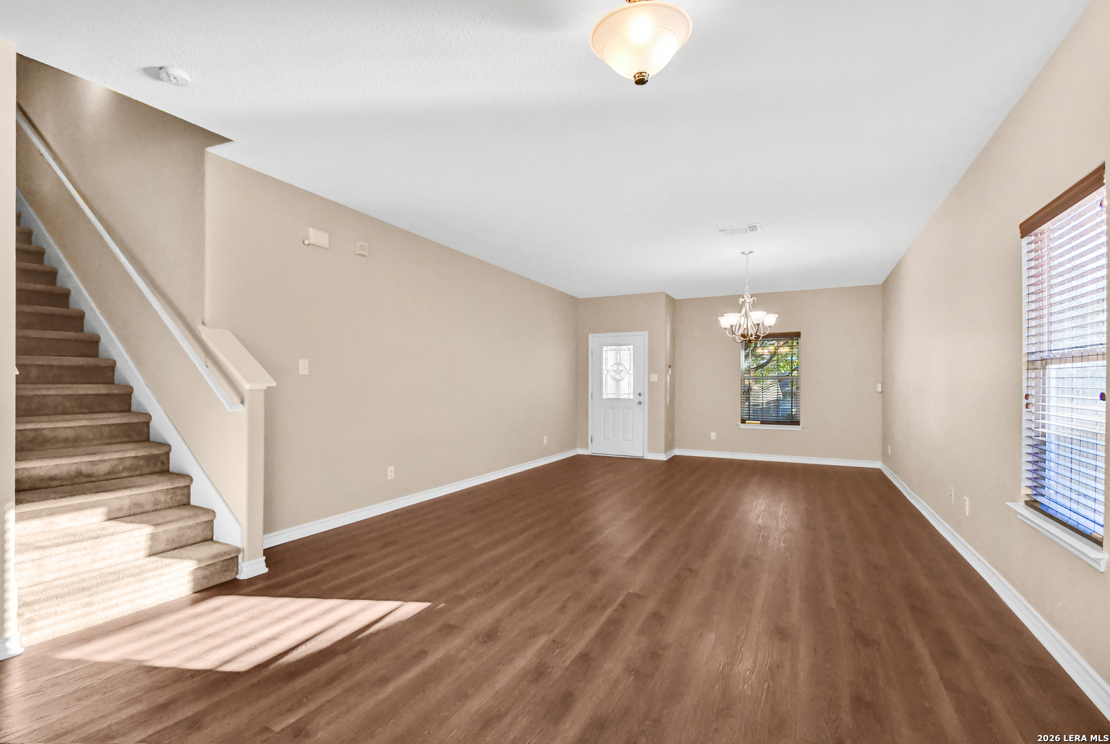 8530 Cheyenne Bluff Converse, TX 78109 - Photo 4 of 24