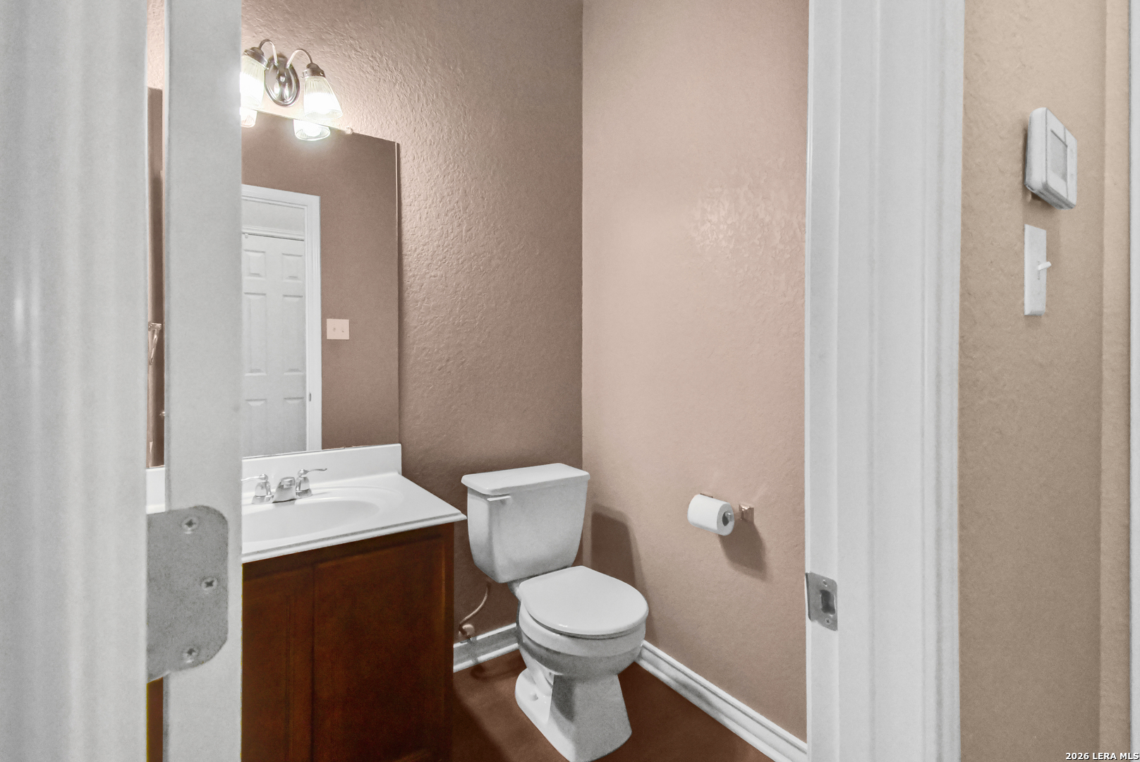 8530 Cheyenne Bluff Converse, TX 78109 - Photo 10 of 24