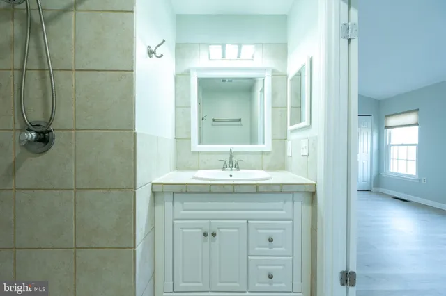 $549,000 | 19 Earth Star Place, Gaithersburg, MD 20878