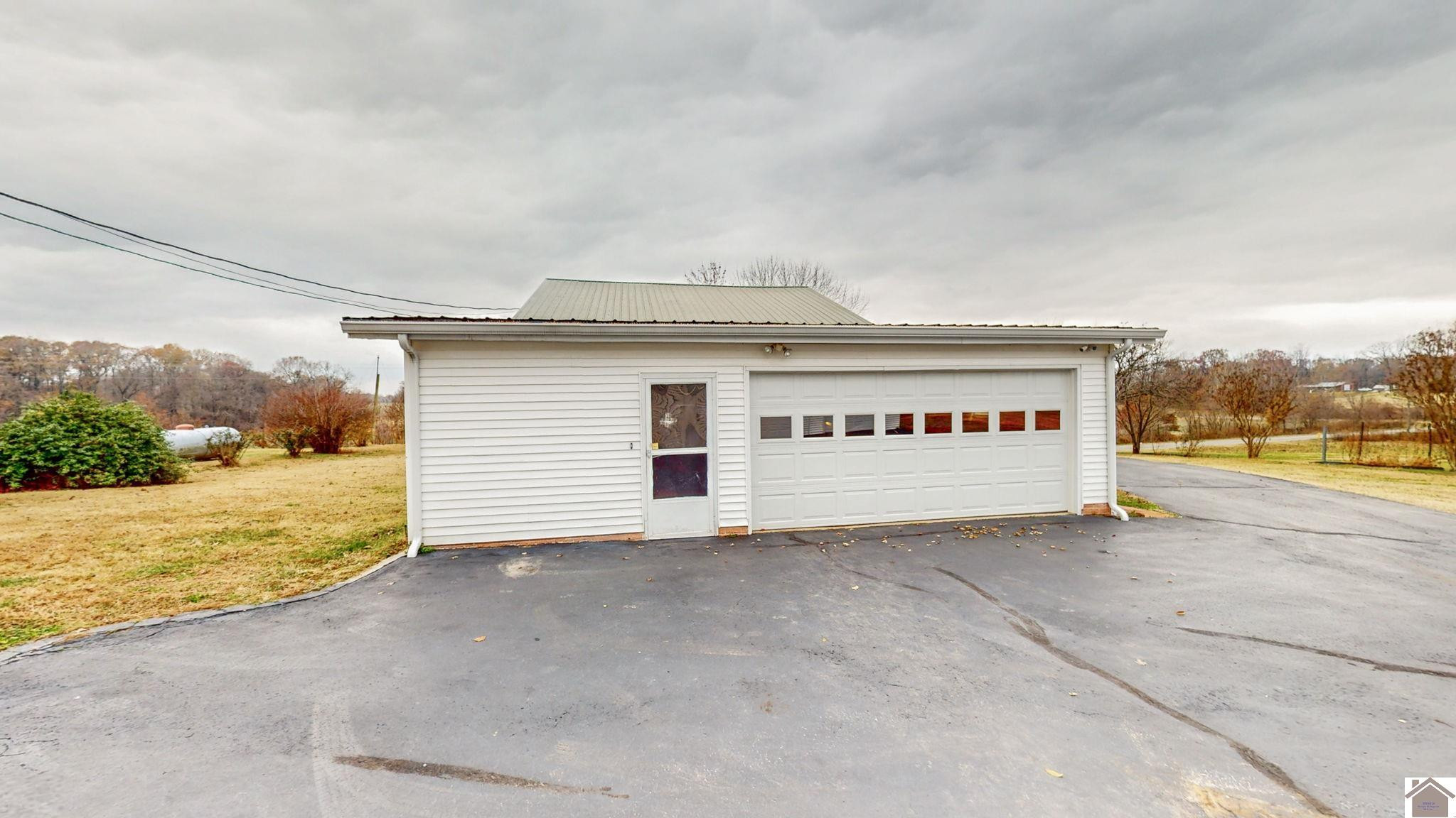 8229 State Rte 129 Fulton, KY 42041 - Photo 5 of 50 Photo 5