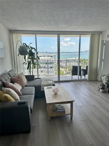 $3,050 | 7601 East Treasure Drive, Unit 1406, North Bay Village, FL 33141