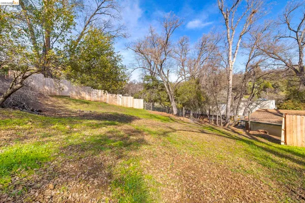 $375,000 | 696 Shaws Flat Road, Sonora, CA 95370