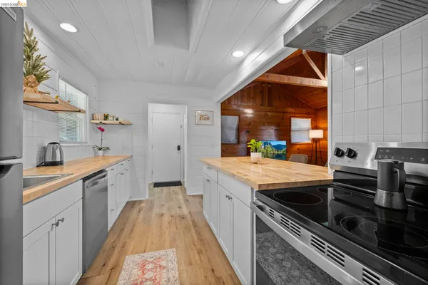 $375,000 | 696 Shaws Flat Road, Sonora, CA 95370
