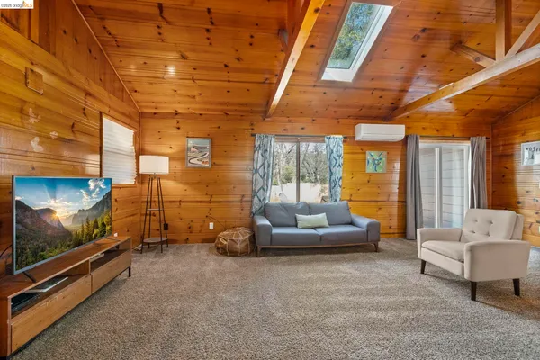 $375,000 | 696 Shaws Flat Road, Sonora, CA 95370
