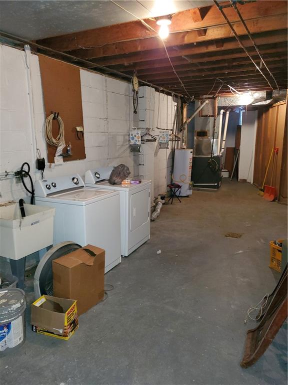 128 Chapel Road Aliquippa, PA 15001 - Photo 4 of 14 Gallery Image 4
