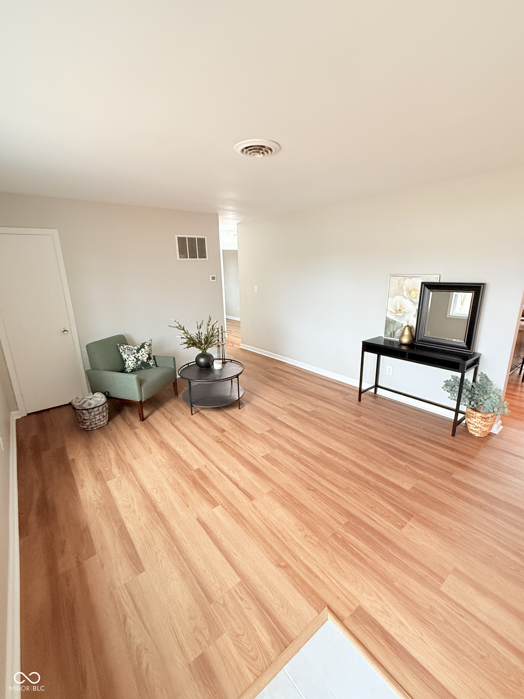 975 Rolling Hill Road Greenwood, IN 46142 - Photo 8 of 30