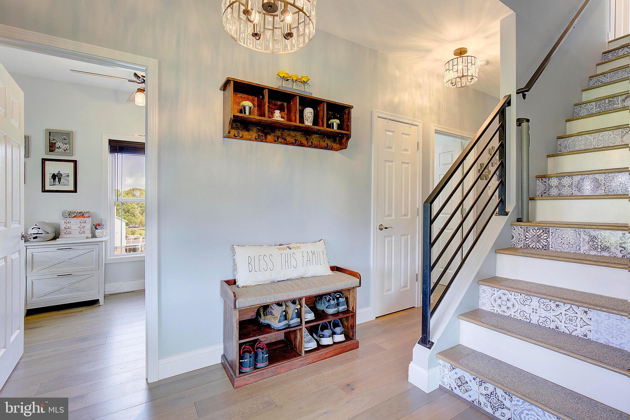 6135 Mill Branch Road Huntingtown, MD 20639 - Photo 14 of 54 FOYER