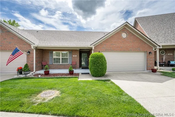$279,900 | 1913 Edgewood Station Road, New Albany, IN 47150