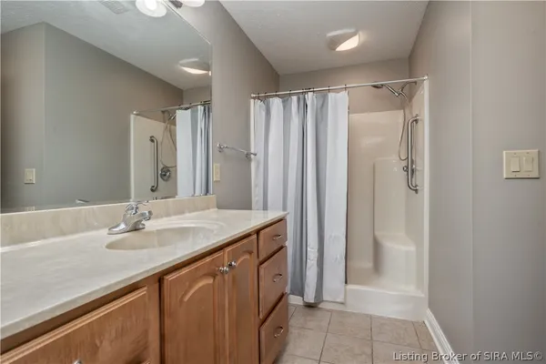 $279,900 | 1913 Edgewood Station Road, New Albany, IN 47150