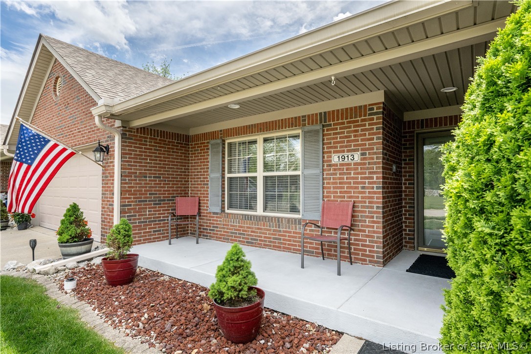 1913 Edgewood Station Road New Albany, IN 47150 - Photo 2 of 31