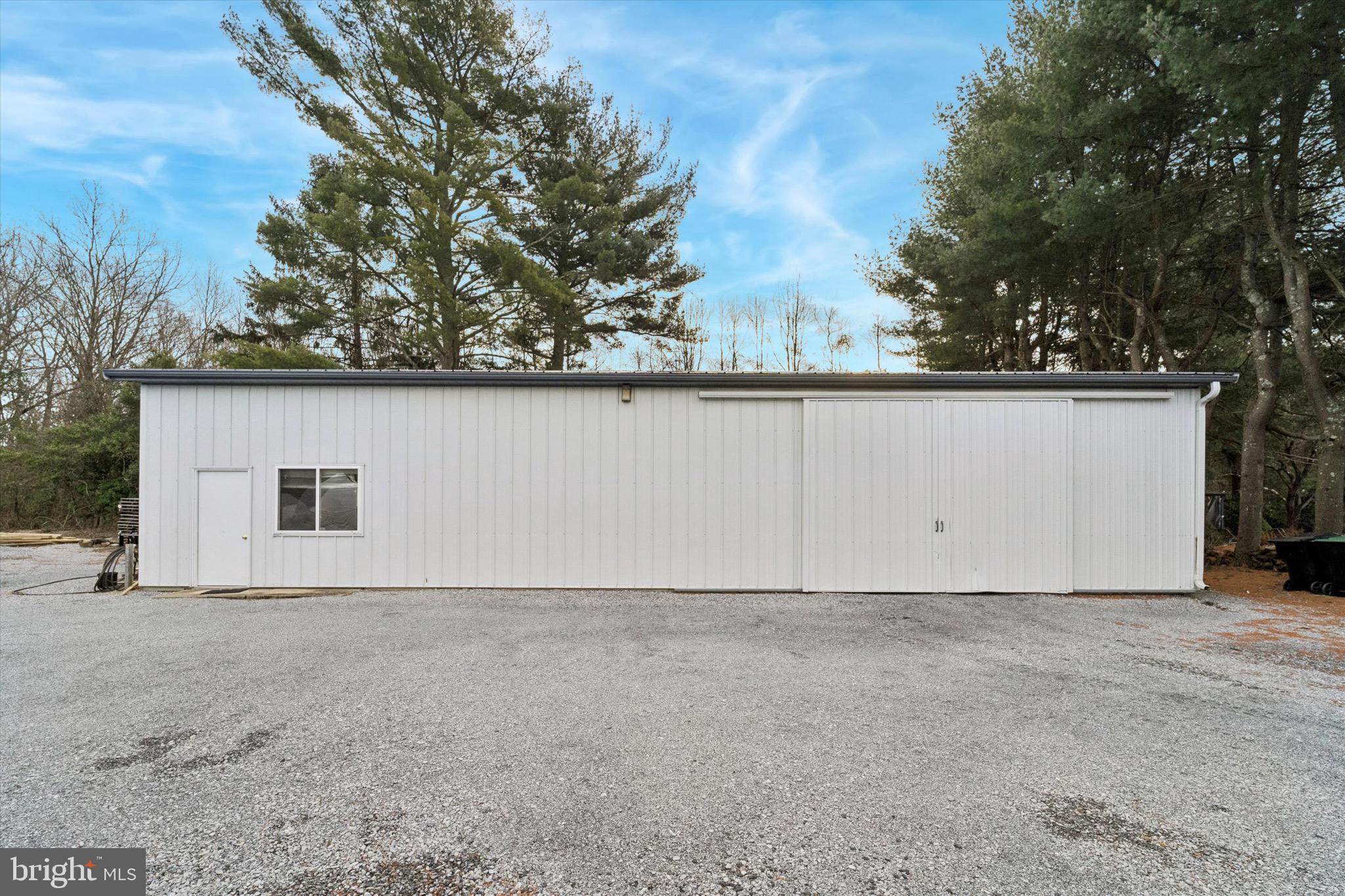 312 Lakedale Road Berlin, NJ 08009 - Photo 17 of 48