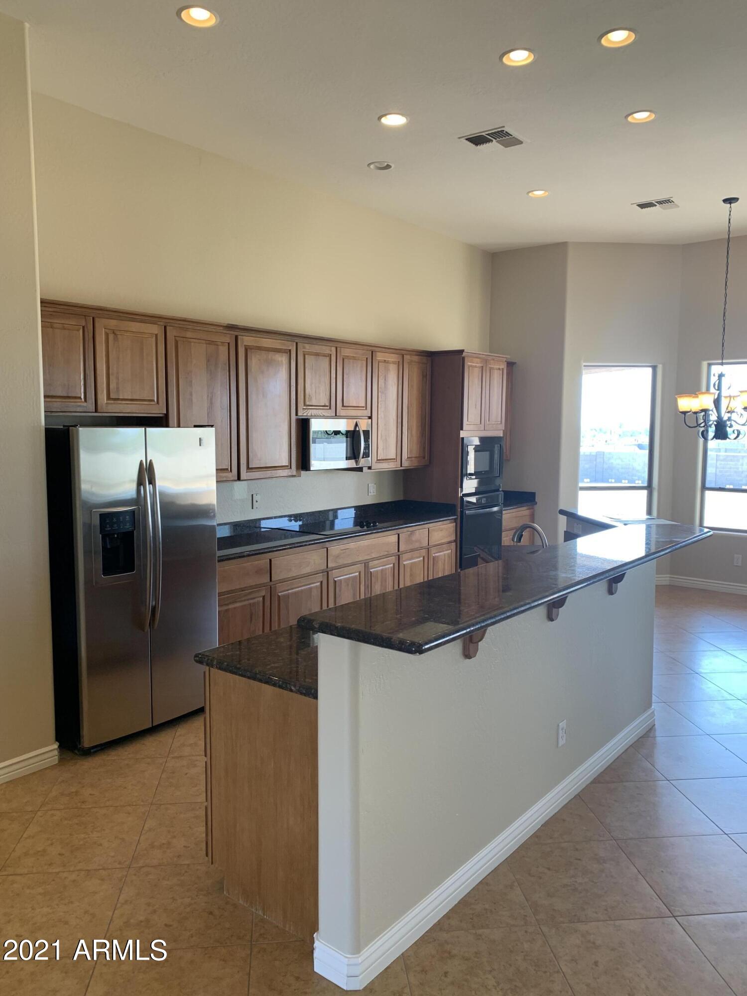 16705 West Quail Run Road Surprise, AZ 85387 - Photo 22 of 48 Kitchen