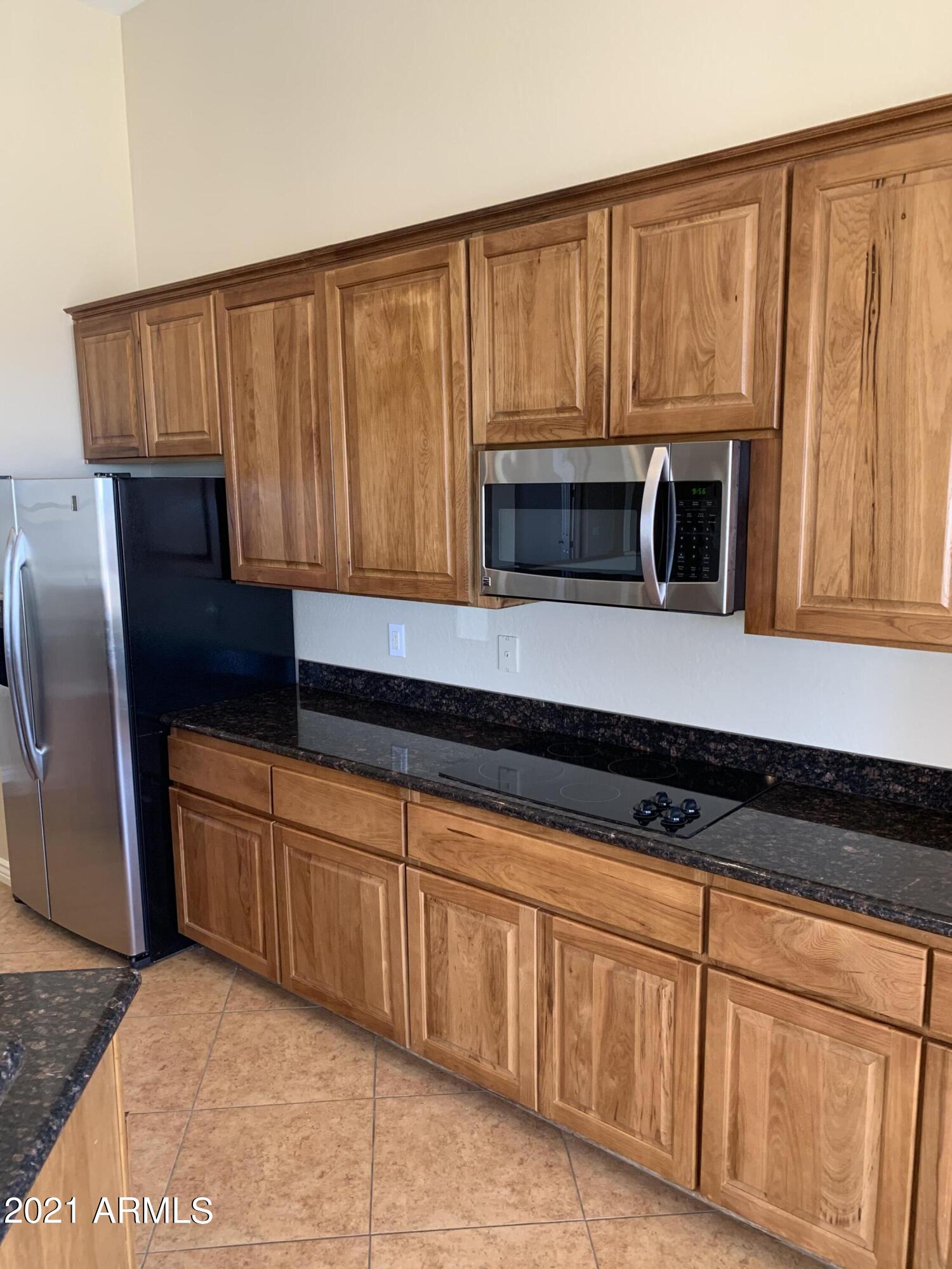 16705 West Quail Run Road Surprise, AZ 85387 - Photo 25 of 48 Kitchen